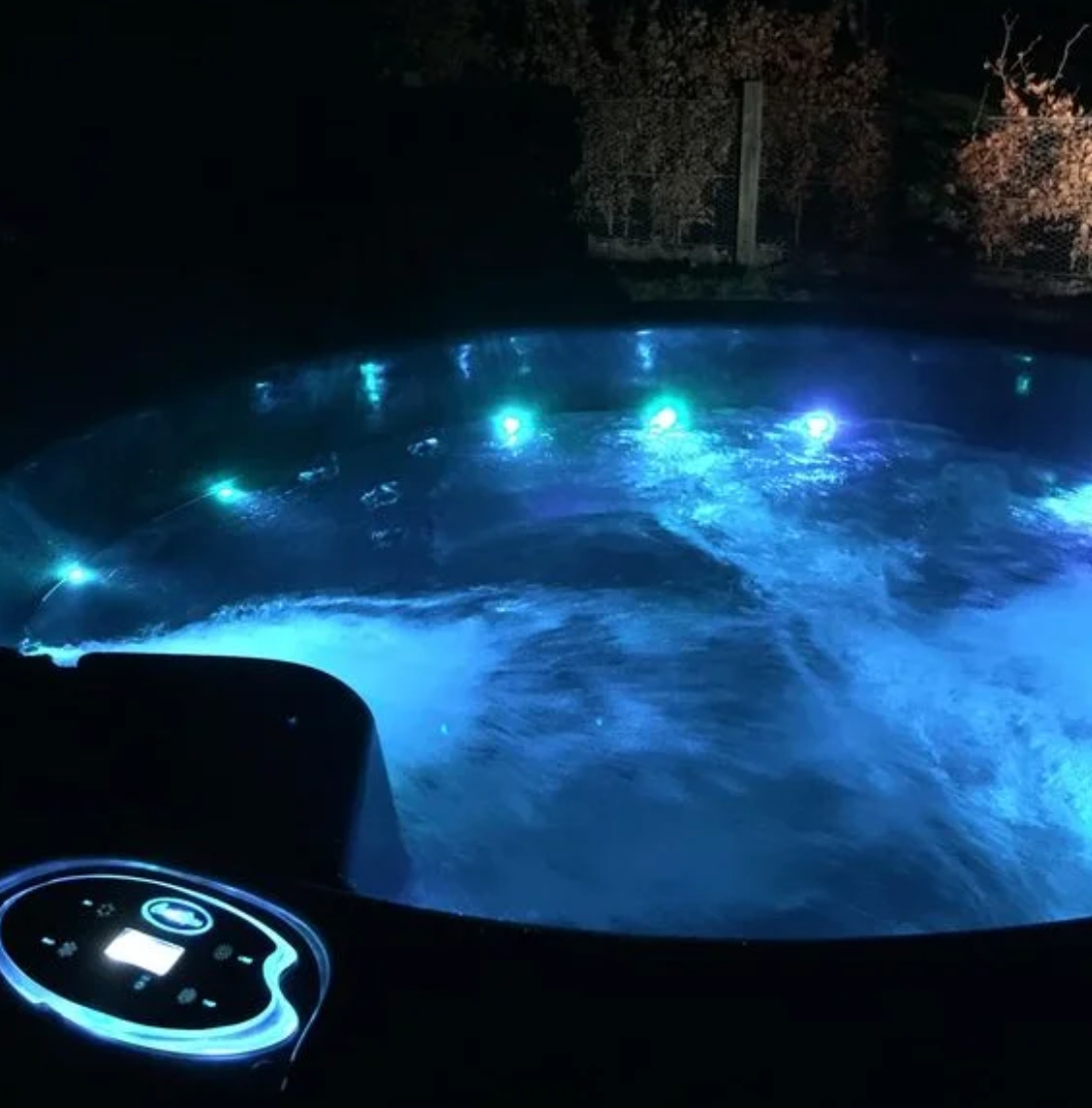 hen party glamping with hot tub